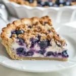 Blueberry Crumble Cream Pie