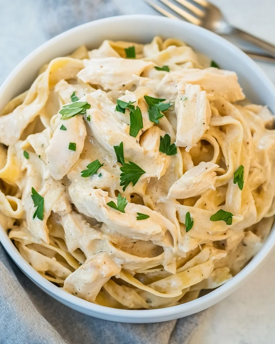 Healthy Chicken Fettuccine Alfredo